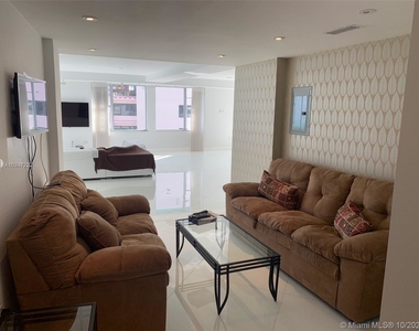 5255 Collins Ave - Photo Thumbnail 13