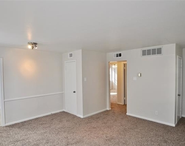 4512 Abbott Avenue - Photo Thumbnail 1