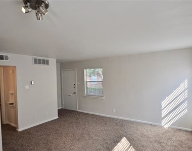 4512 Abbott Avenue - Photo Thumbnail 2