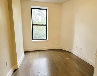 162 Stuyvesant Avenue - Photo Thumbnail 2