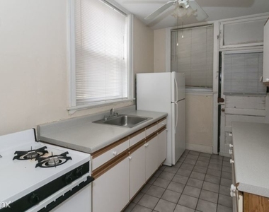 5208 N Damen Ave 3 - Photo Thumbnail 0