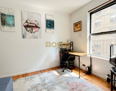 238 East 7th Street - Photo Thumbnail 3