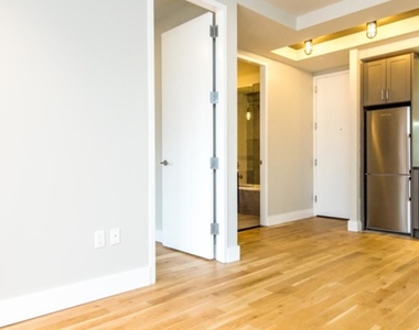 185 Leonard St - Unit: 2d - Photo Thumbnail 2