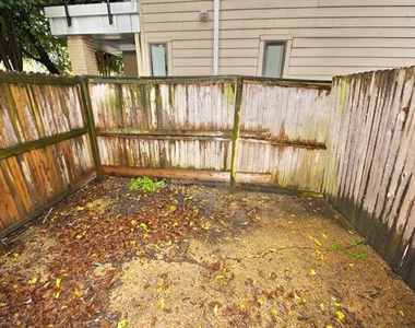 4033 Gilbert Avenue - Photo Thumbnail 11