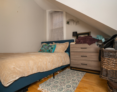 2656 North Ashland Avenue - Photo Thumbnail 4