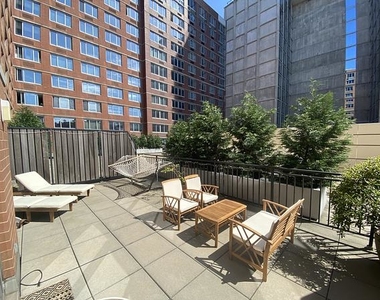 229 Chrystie Street - Photo Thumbnail 10