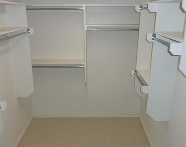 2415 Stutz Dr Apt B - Photo Thumbnail 11