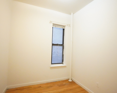 328 East 55th Street - Photo Thumbnail 3