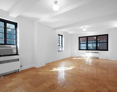 307 East 44th Street - Photo Thumbnail 0