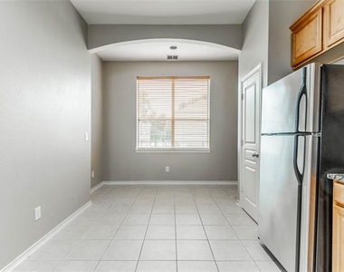 4315 Holland Avenue - Photo Thumbnail 12