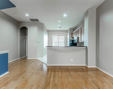 4315 Holland Avenue - Photo Thumbnail 4