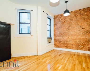 788 Park Pl - Photo Thumbnail 1