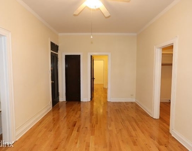 4631 N. Paulina, Unit 100 - Photo Thumbnail 12