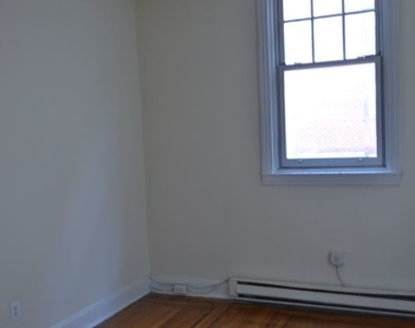 2051 Walnut Street 5f - Photo Thumbnail 8