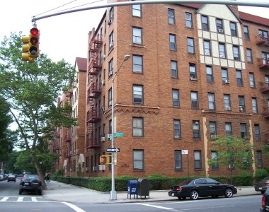 41-41 41st Street - Photo Thumbnail 10