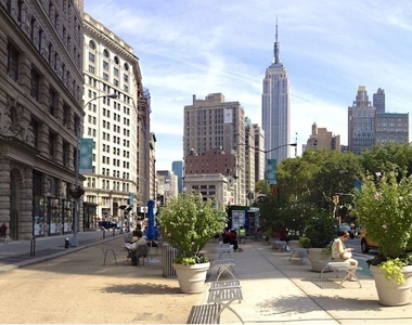 4 West 28th Street - Photo Thumbnail 0