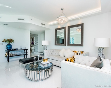 1080 Brickell Ave - Photo Thumbnail 10