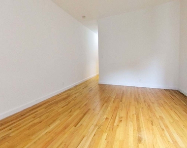 East 81st St, True One Bedroom, Reduced Price!! - Photo Thumbnail 4