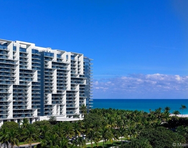 2201 Collins Ave - Photo Thumbnail 3