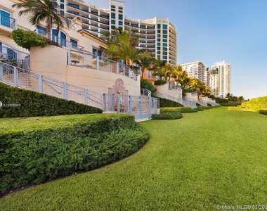 5959 Collins Ave - Photo Thumbnail 31