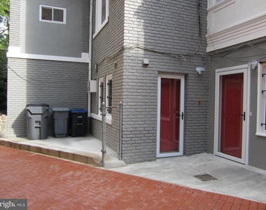 2328 Ashmead Pl Nw #3 - Photo Thumbnail 2