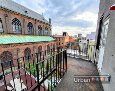 128 Manhattan Avenue - Photo Thumbnail 0