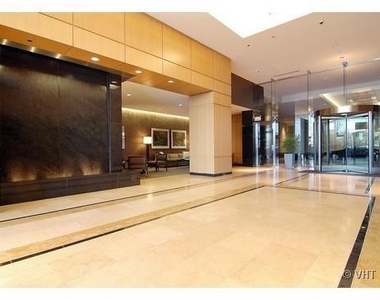 600 North Lake Shore Drive - Photo Thumbnail 26