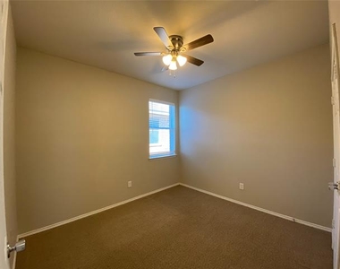 920 Buffalo Springs Drive - Photo Thumbnail 17