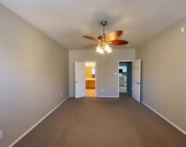 920 Buffalo Springs Drive - Photo Thumbnail 6