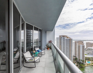 475 Brickell Ave - Photo Thumbnail 15