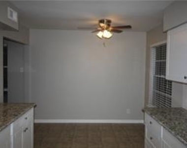 6508 Saint Moritz Avenue - Photo Thumbnail 5