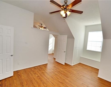 3701 Cedarplaza Lane - Photo Thumbnail 7