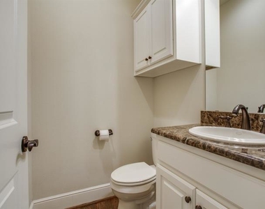 4524 Emerson Avenue - Photo Thumbnail 17