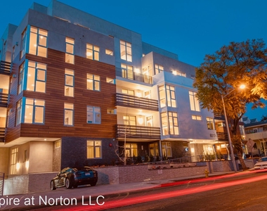 8017 Norton Avenue - Photo Thumbnail 23