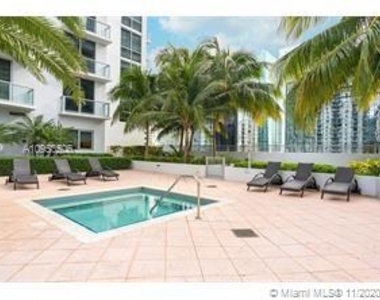 1060 Brickell Ave - Photo Thumbnail 19