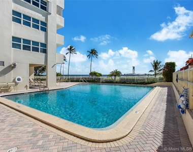 2100 S Ocean Dr - Photo Thumbnail 14