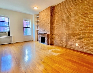 205 Columbus Avenue - Photo Thumbnail 2