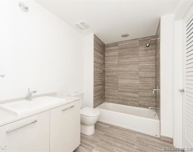 1010 Brickell, 1010 Brickell Ave, Miami, Fl 33131, Usa - Photo Thumbnail 24