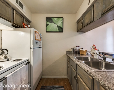 5811 Reiger Ave Apt. 8 - Photo Thumbnail 8