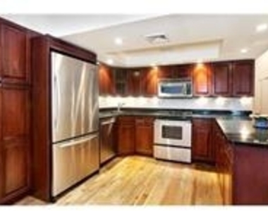 25 Murray St - Photo Thumbnail 1