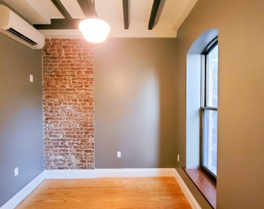 129 Putnam Avenue - Photo Thumbnail 16