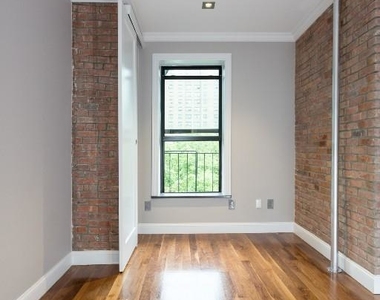 16 E 116th St. - Photo Thumbnail 3