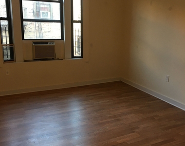 523 West 187 Street - Photo Thumbnail 2