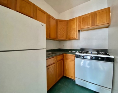 95 Seigel Street - Photo Thumbnail 1