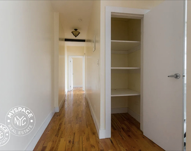 381 Berry Street - Photo Thumbnail 5