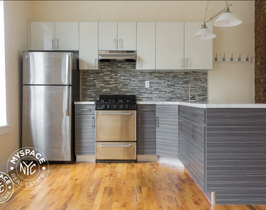 381 Berry Street - Photo Thumbnail 2