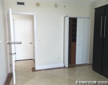 1331 Brickell Bay Dr - Photo Thumbnail 29