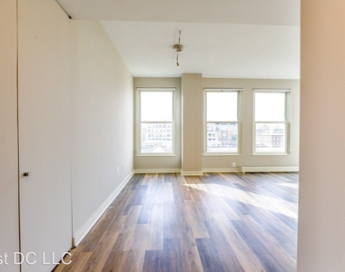 675 E St Nw Unit 820 - Photo Thumbnail 5