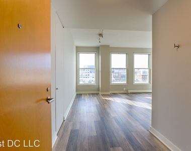 675 E St Nw Unit 820 - Photo Thumbnail 4