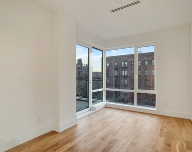 2155 Caton Avenue - Photo Thumbnail 5